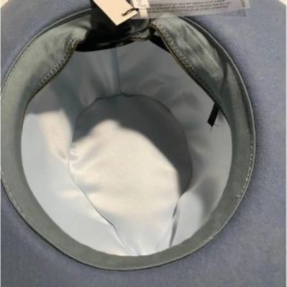 Hat - Picture 3 of 3